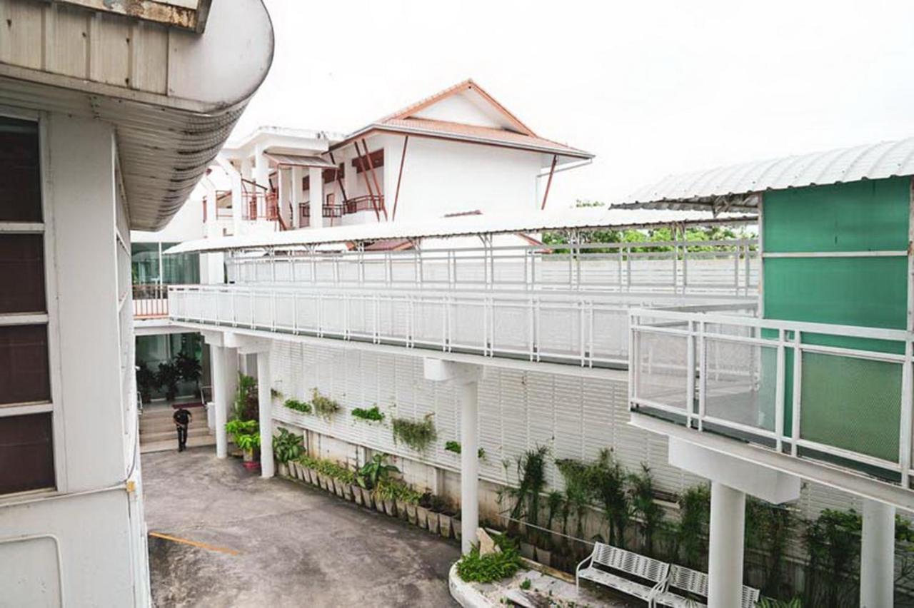 V Verve Service Apartment Hotel Chachoengsao Ngoại thất bức ảnh