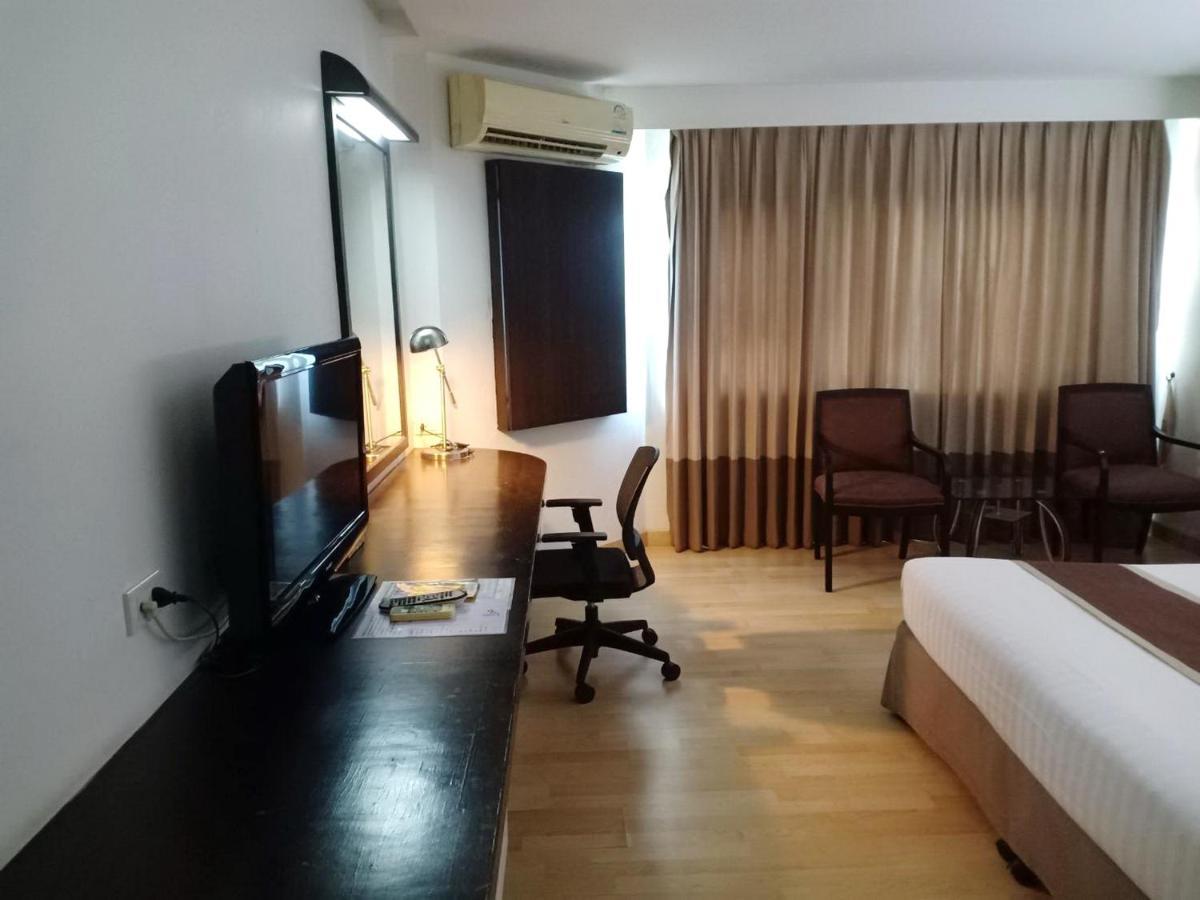 V Verve Service Apartment Hotel Chachoengsao Ngoại thất bức ảnh