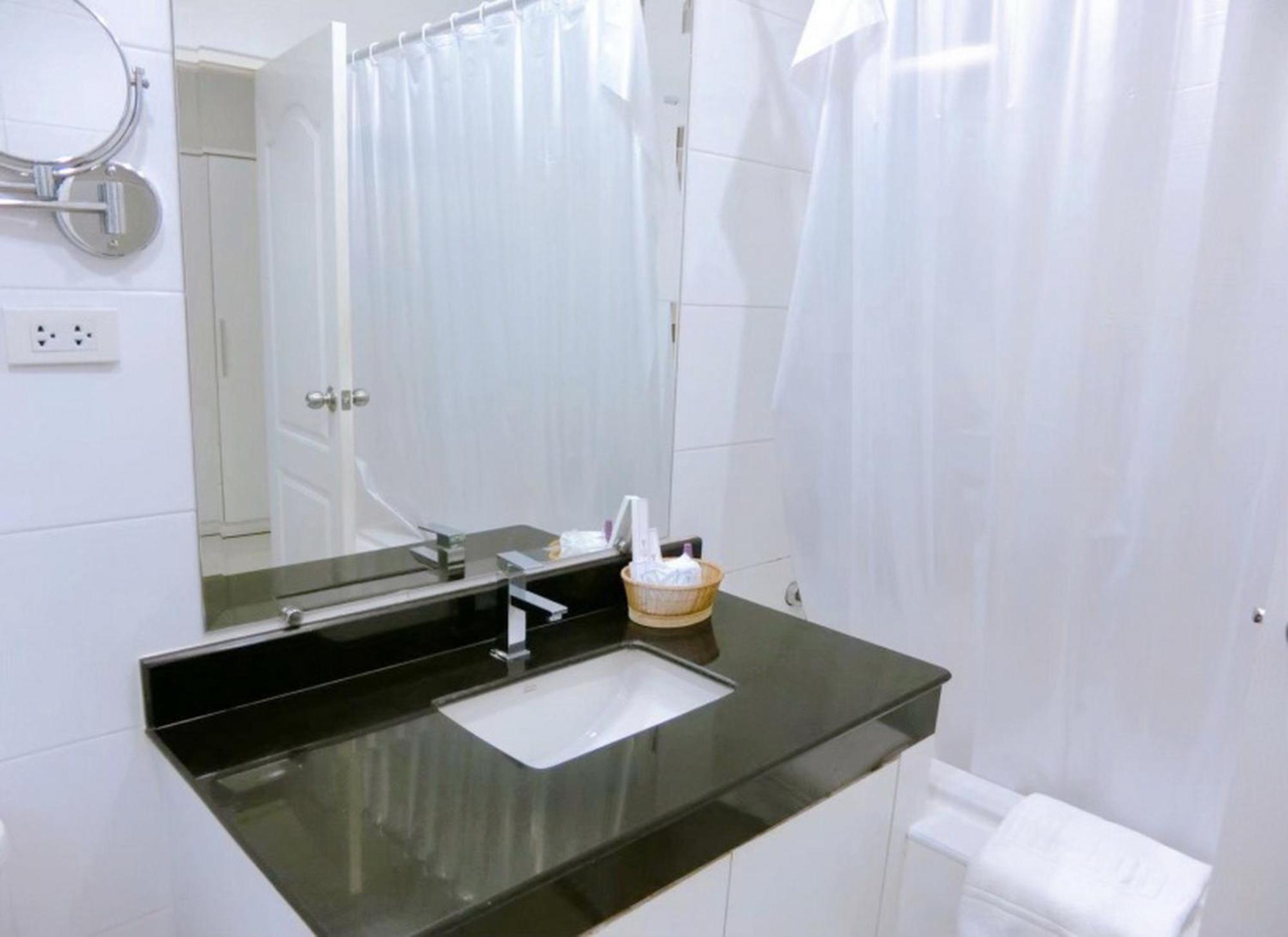 V Verve Service Apartment Hotel Chachoengsao Phòng bức ảnh